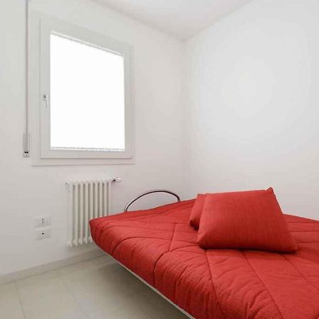 Apartment In Lignano Sabbiadoro 21782 Bagian luar foto